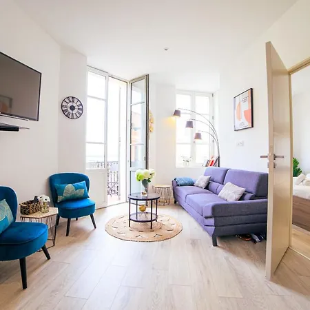 Guestready - Luminous Apartment With Private Balcony In Downtown Cannes * Cannes