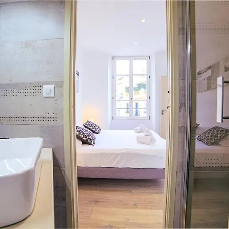 Apartamento Guestready - Luminous Apartment With Private Balcony In Downtown Cannes *