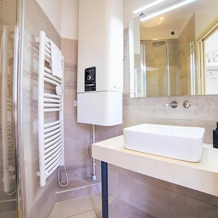 Apartamento Guestready - Luminous Apartment With Private Balcony In Downtown Cannes